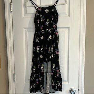 Art Class girls Floral and Black Dress. Size 10-2. Like new